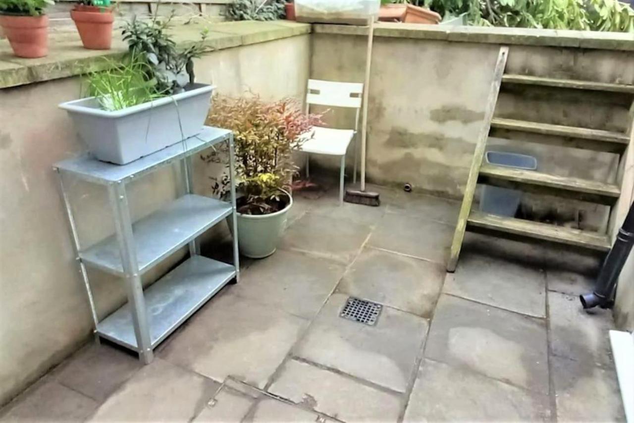 2 Bedroom Victorian Garden Flat London Exteriör bild